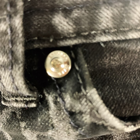 EXPRESS - Picture 9 of 16